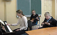занятия музыкой в Первомайской школе №2 г. Королева М.О.