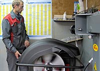 ремонт колес в шиномонтажной мастерской "Golden Wheel" г. Королев