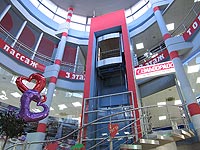 торговая галерея "Королёвский Пассаж" внутри ТЦ "Корабль"